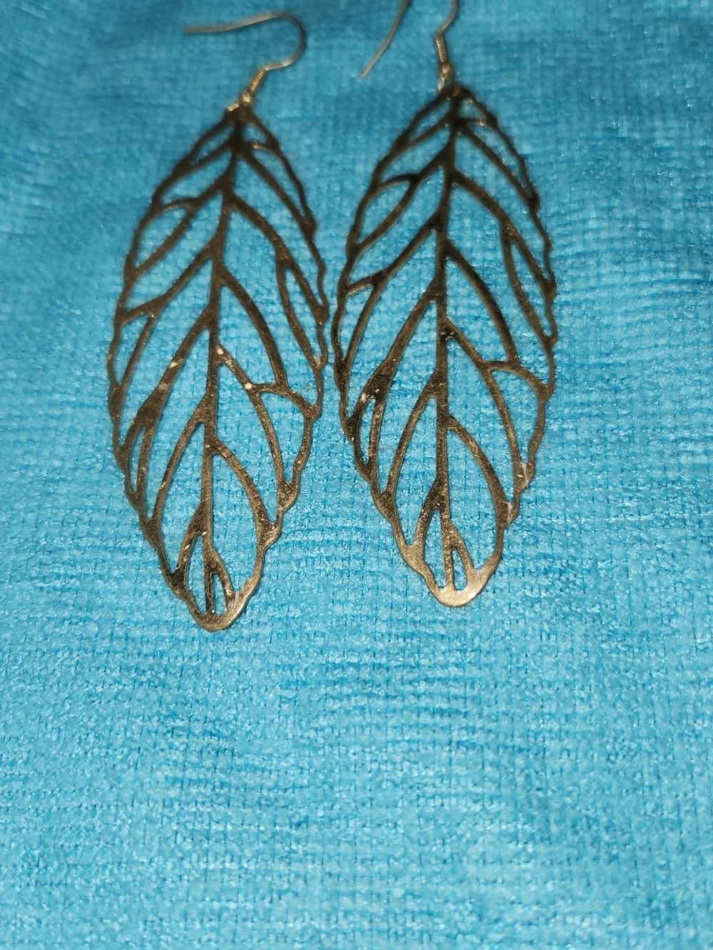 Delicate Cutout Leaf Dangle Earrings — Metallic Bronze